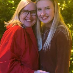 Meet your Posher, Lily